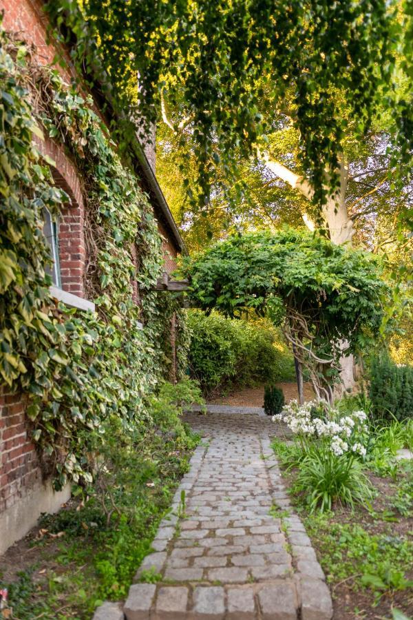 Relais M B&B Frasnes-lez-Anvaing Экстерьер фото